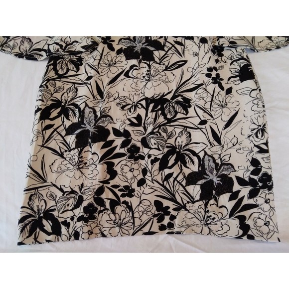 Boston Proper Black & Cream Floral Embellished Trumpet Sleeve Dress Size 4 - Picture 3 of 9
